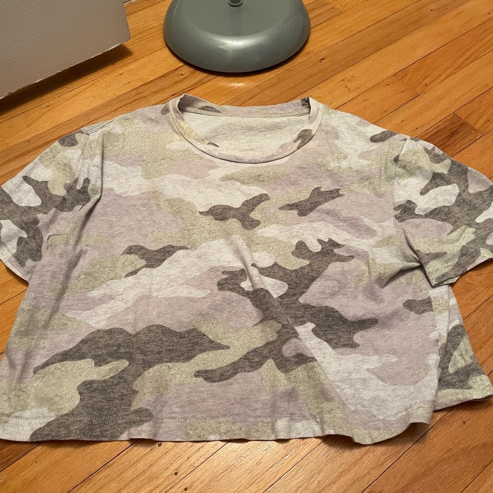 cropped camo t shirt